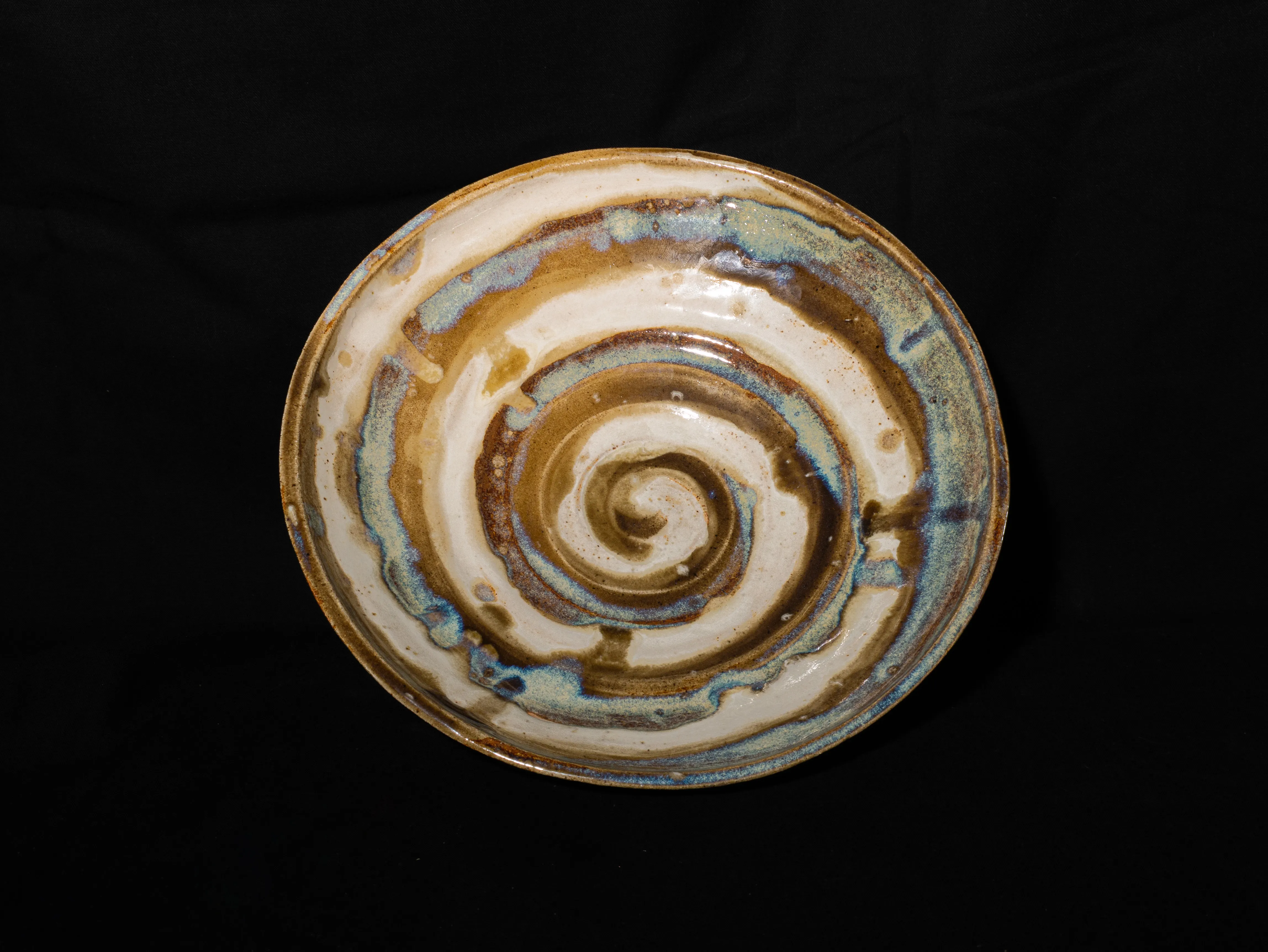 Spiral bowl